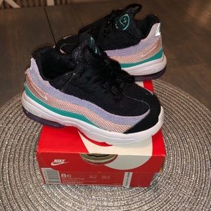 Nike Air Max 95 size 8 toddler